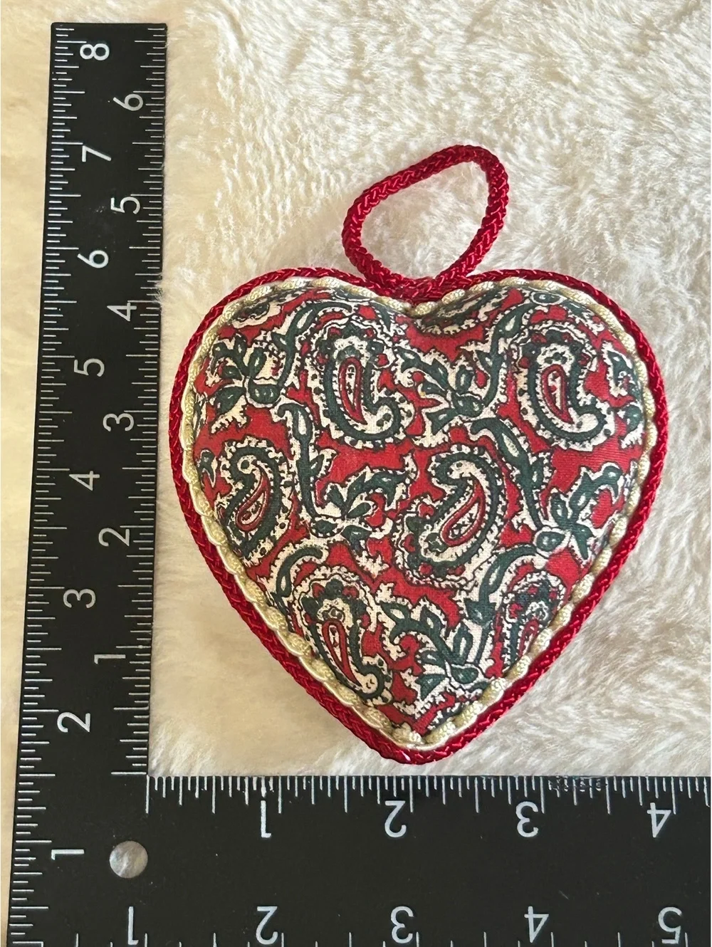 Heart-Shaped Paisley Patterned Hanging Ornament